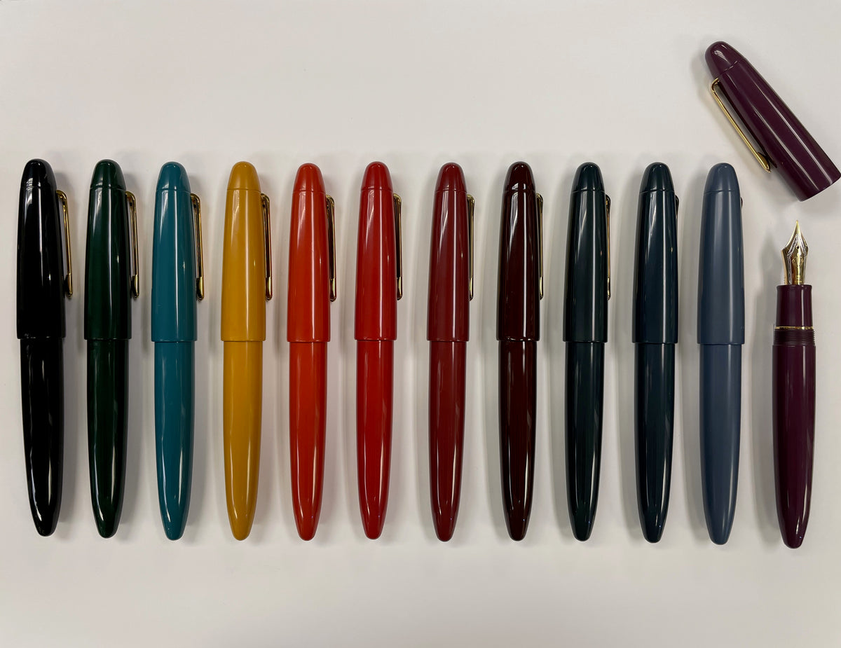 https://www.shoppenboutique.shop/wp-content/uploads/1692/73/explore-our-collection-to-find-sailor-fountain-pen-king-of-pens-urushi-kaga-pine-green-bespoke-dealer-exclusive-sailor-pens-products-at-reasonable-costs_4.jpg